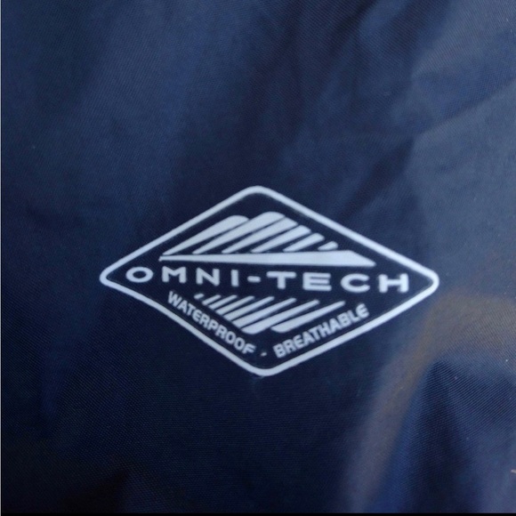 Women’s Size Small Packable & Waterproof Columbia Jacket - Picture 3 of 4